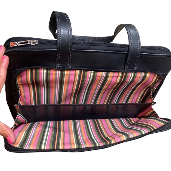 SwissGear Black Computer Bag - Picture 4 of 8